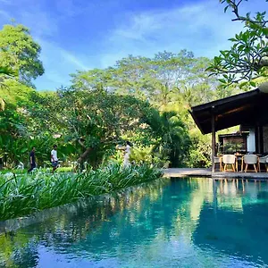 Resort Surya Kembar
